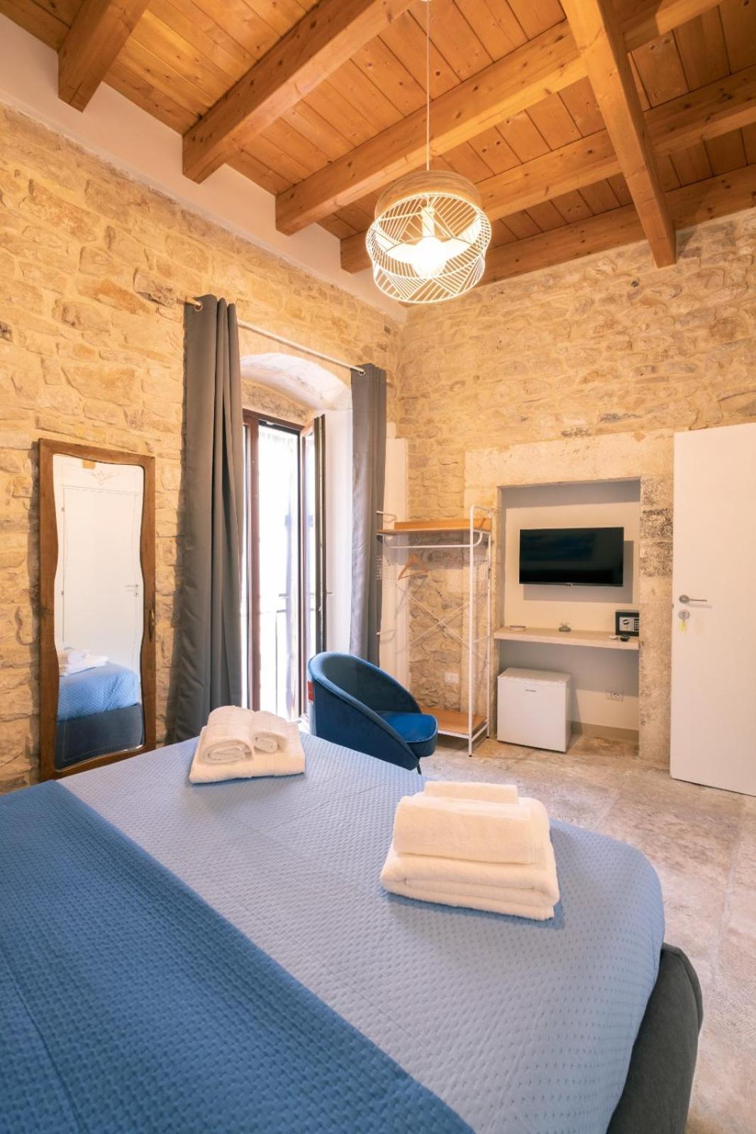 Palazzo Rizzi Dimora Dei Templari Hotel Bitetto Buitenkant foto