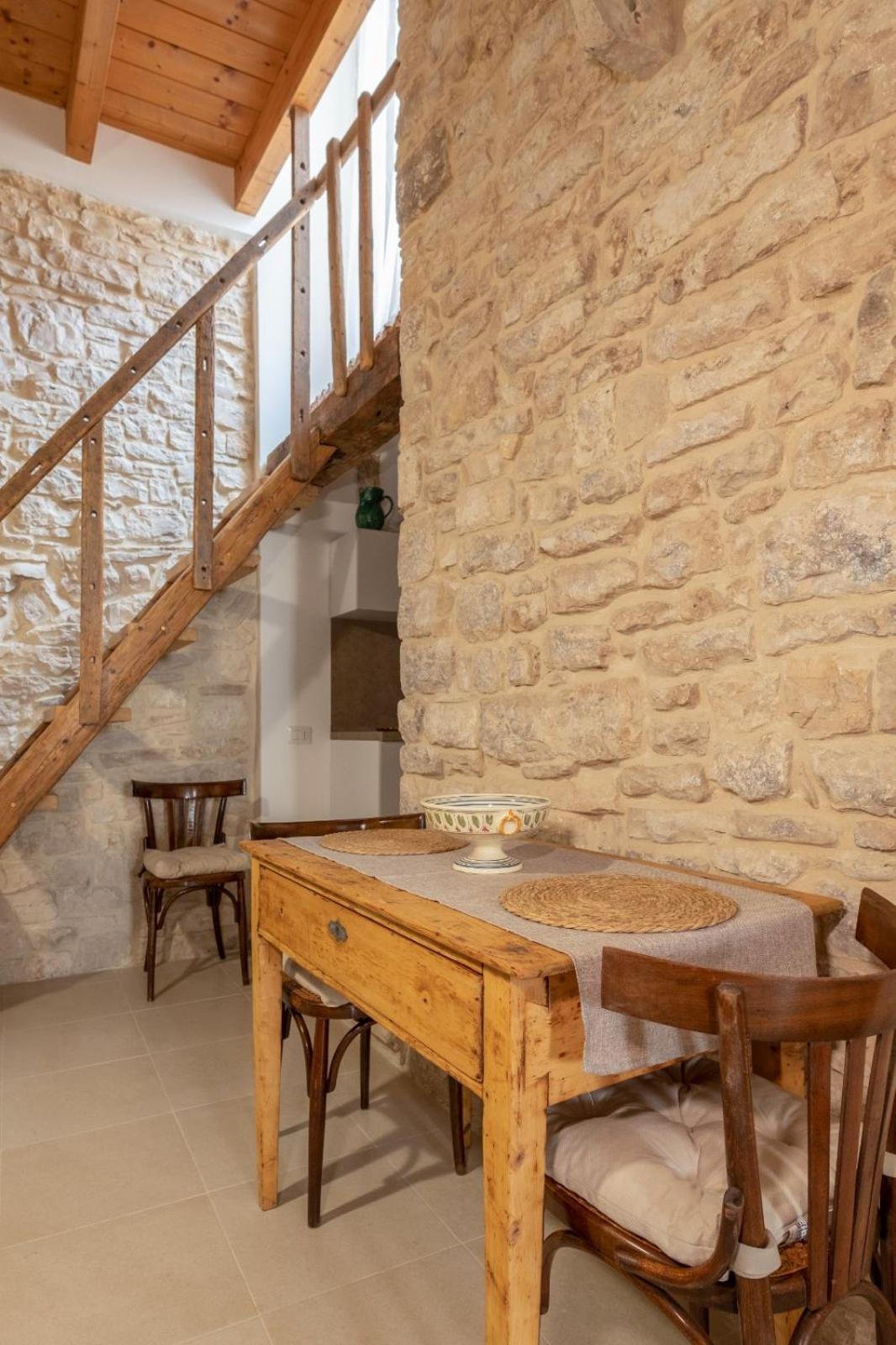 Palazzo Rizzi Dimora Dei Templari Hotel Bitetto Buitenkant foto